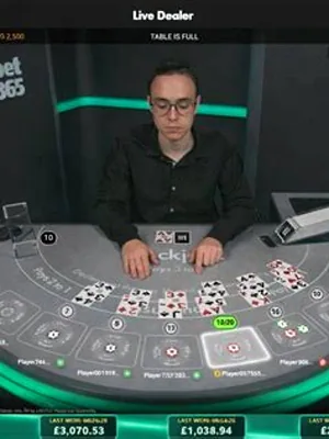 Live Blackjack VIP by Evolution at RoyalOak Casino